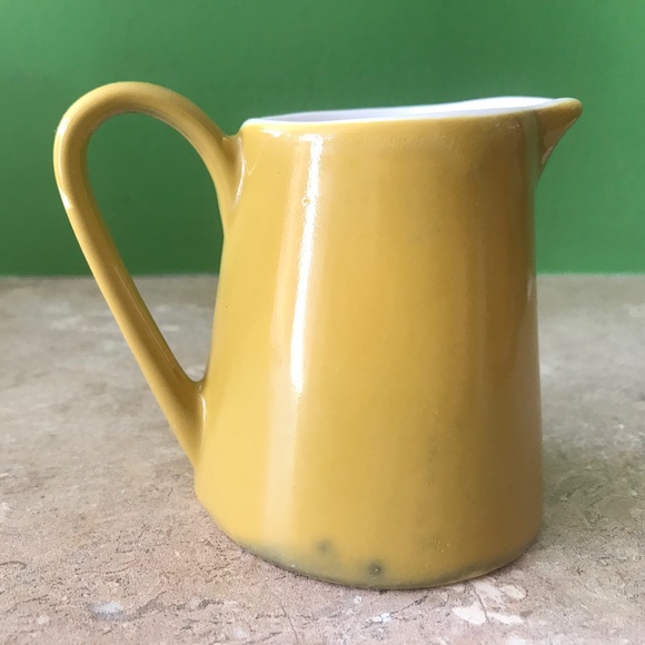 Syracuse China - Yellow Creamer - Picture 2 of 4